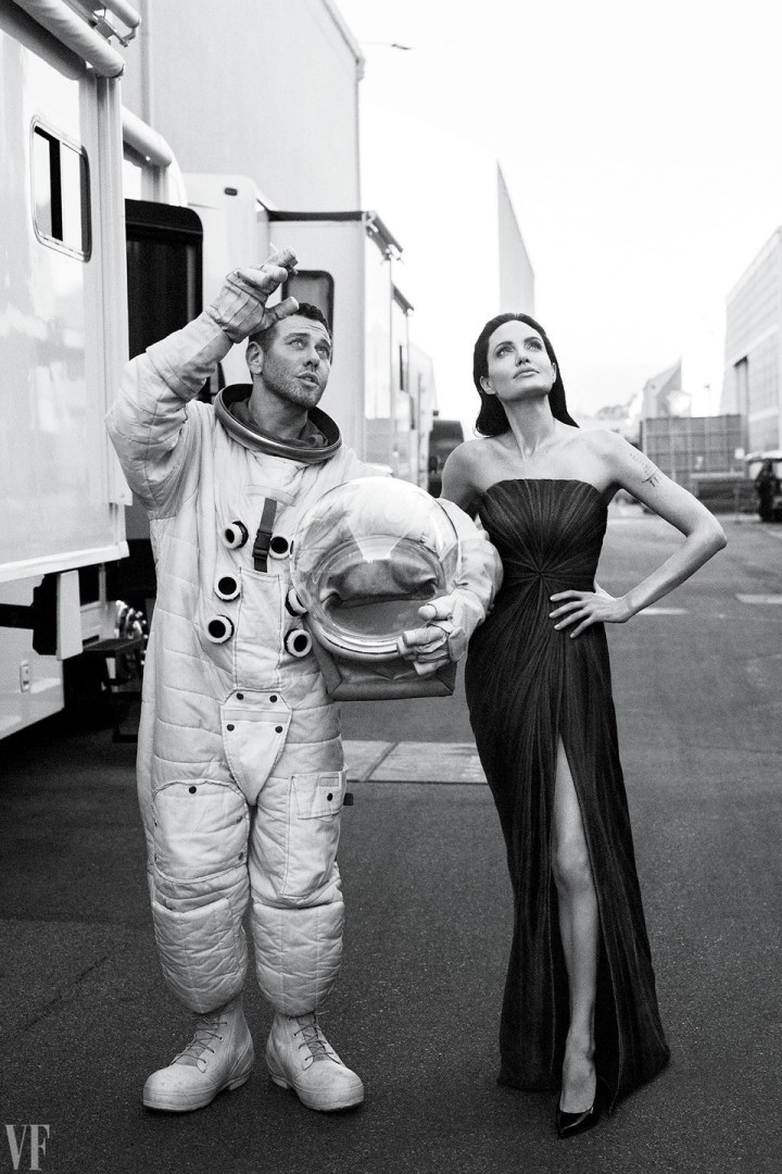 angelina-jolie-vf-0917-cover-ss07