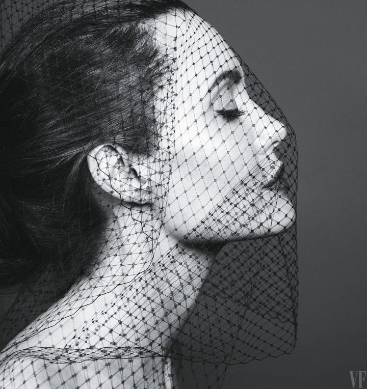 angelina-jolie-vf-0917-cover-ss09